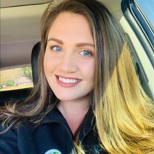 Meet your Posher, Brooke